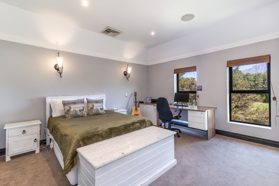 4 Bedroom Property for Sale in Pearl Valley at Val de Vie Western Cape